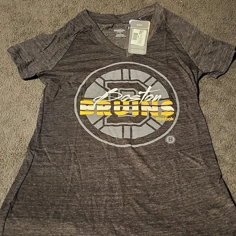 Reebok Boston Bruins Women's Large T-Shirt - New